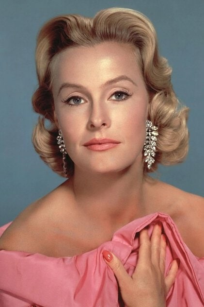 Photo of artist Dina Merrill