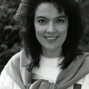 Photo of artist Joanne Côté