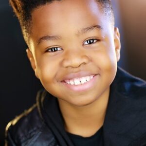 Photo of artist Innocent Ekakitie