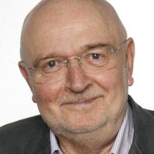 Photo of artist Daniel Costelle