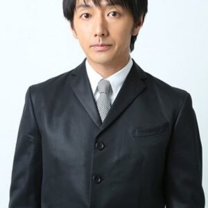 Photo of artist Naru Kawamoto