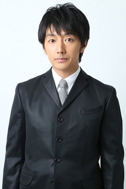 Photo of artist Naru Kawamoto