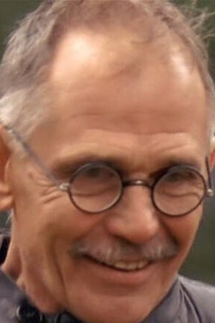 Photo of artist Vladimir Kuznetsov