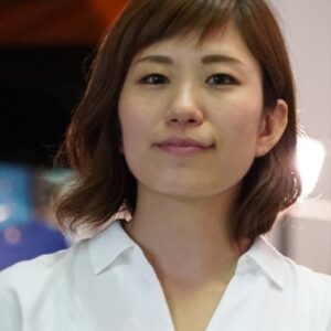 Photo of artist Chika Kuboyama