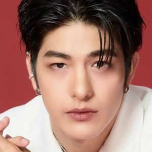 Photo of artist Luke Ishikawa Plowden