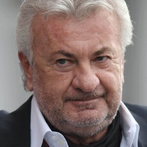 Photo of artist Willi Weber