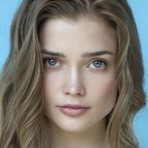 Photo of artist Alina Lanina