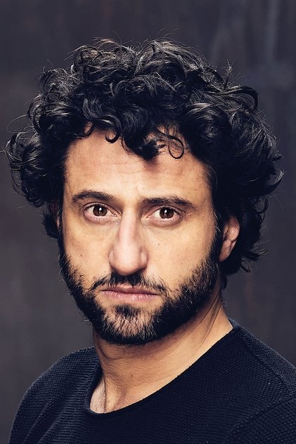 Photo of artist Serkan Kaya