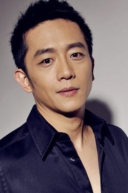 Photo of artist Chen Chao-jung