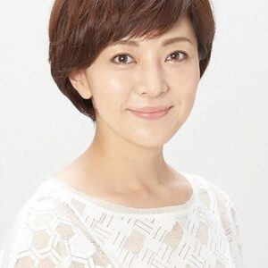 Photo of artist Yoko Honna