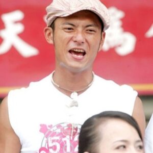 Photo of artist Chi-Der Hong