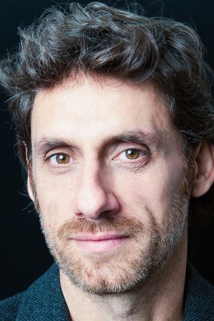 Photo of artist Alberto Berzal