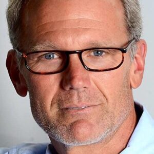 Photo of artist Matt Beck