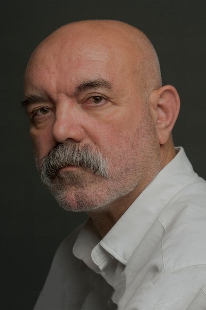 Photo of artist Ercan Kesal