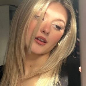 Photo of artist Gita Haydar