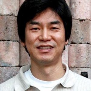 Photo of artist Byun Seung-wook