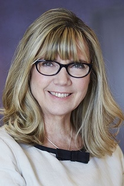 Photo of artist Christina Jennings