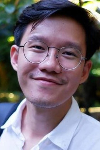 Photo of artist Pathomwat Wansukprasert