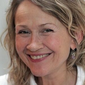 Photo of artist Djina Caron