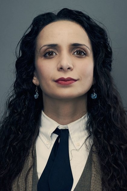 Photo of artist Ella Al-Shamahi