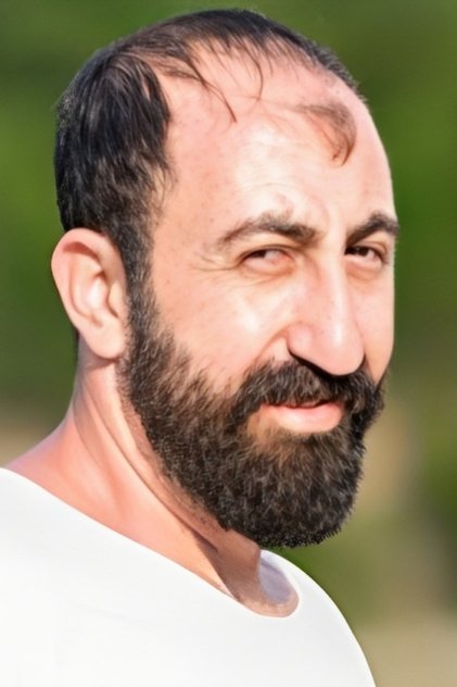 تصویر هنرمند Özkan Ayalp