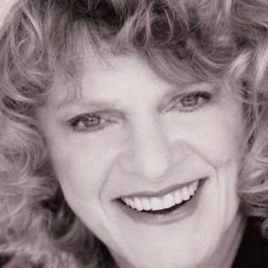 Photo of artist Vana O'Brien