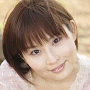 Photo of artist Chieko Higuchi