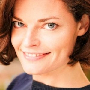 Photo of artist Kathryn Sumner