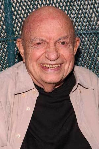 Photo of artist Lou Cutell