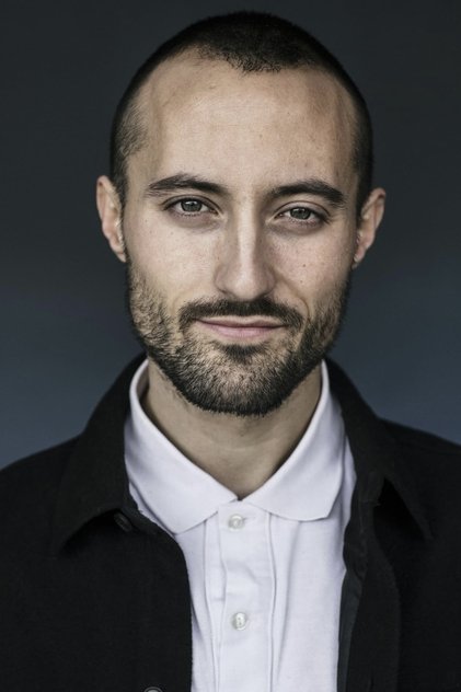 Photo of artist Mads Tafdrup