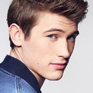 Photo of artist Victor Meutelet