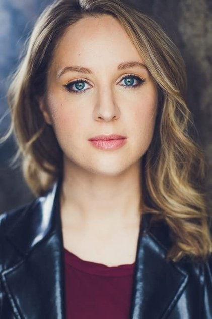 Photo of artist Allison Siko