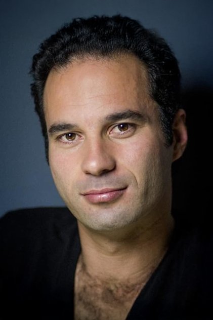 Photo of artist Ozan Çelik