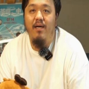 Photo of artist Xing Yuanyuan