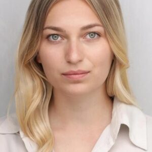 Photo of artist Moah Madsen