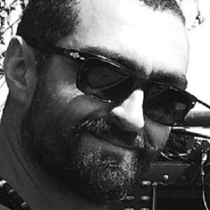 Photo of artist Luis David Sansans