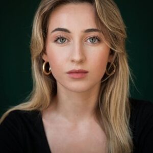 Photo of artist Filipa Saavedra