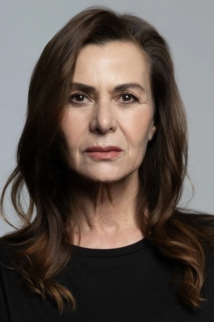 Photo of artist Hatice Aslan