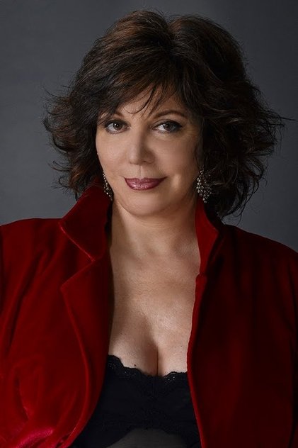 Photo of artist Cecilia Rossetto