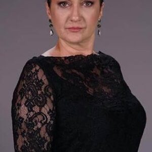 Photo of artist Yeşim Gül Akşar