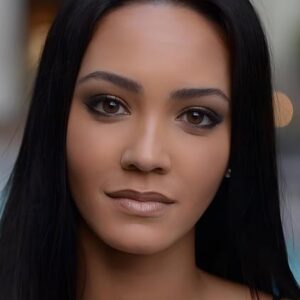 Photo of artist Tristin Mays