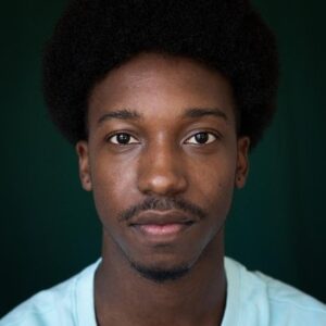 Photo of artist Ricardo Reis