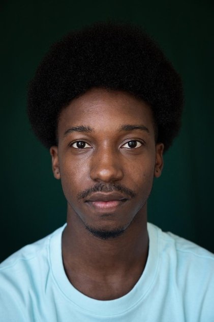 Photo of artist Ricardo Reis