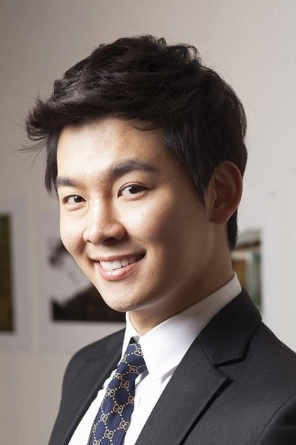 Photo of artist Jeong Neom-chyeo