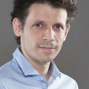 Photo of artist Daniel Burman