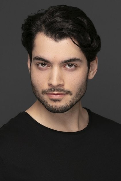 Photo of artist Serdar Yusuf