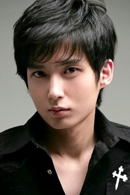 Photo of artist Jang Sung-won