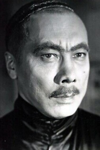 Photo of artist Valéry Inkijinoff