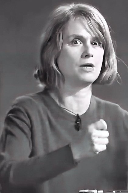 Photo of artist Juana Molina