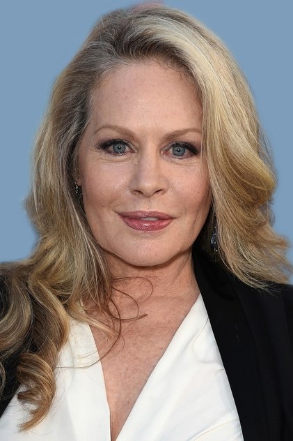 Photo of artist Beverly D'Angelo